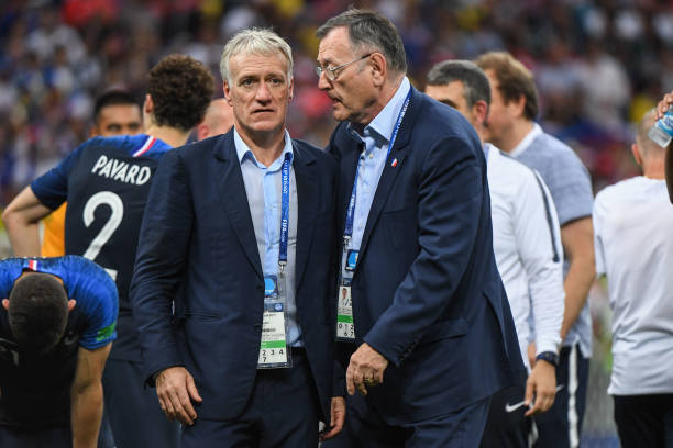 與記者之間 與記者之間