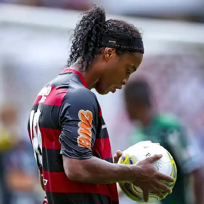 一起发生在 一起发生在